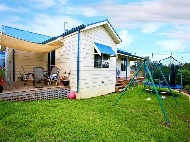 2 Kemp Street, Goolwa Beach SA 5214