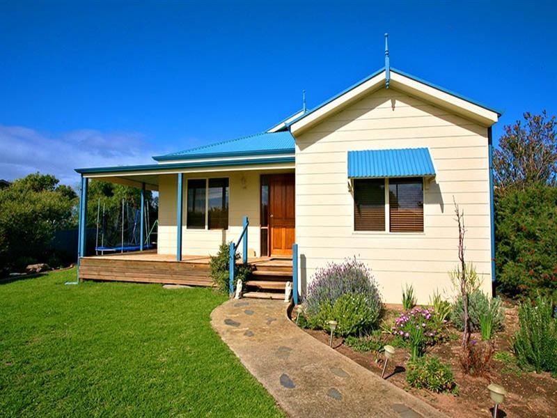 2 Kemp Street, Goolwa Beach SA 5214