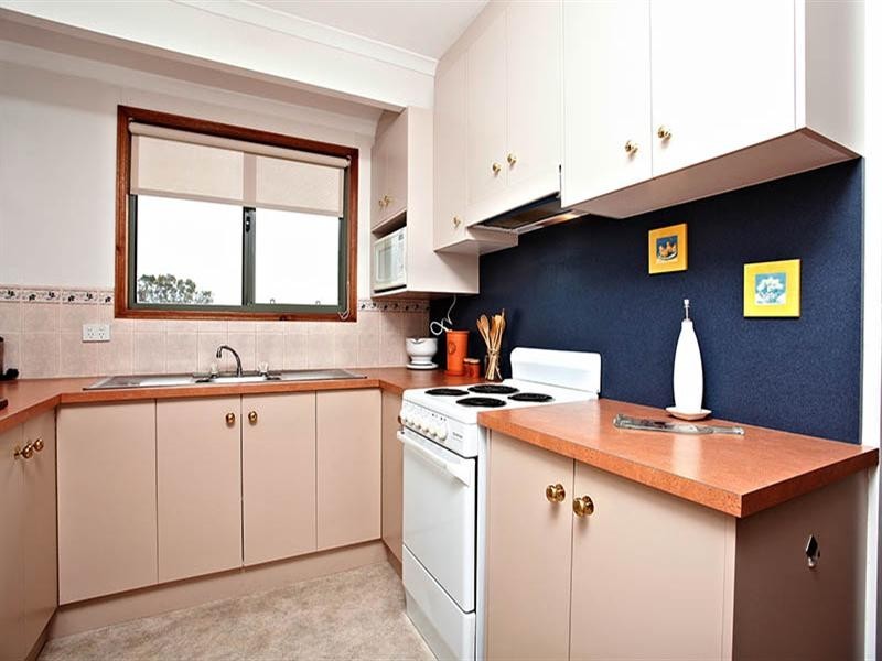 10 Gordon Street, Goolwa Beach SA 5214