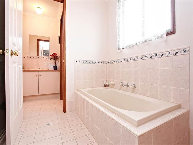 10 Gordon Street, Goolwa Beach SA 5214