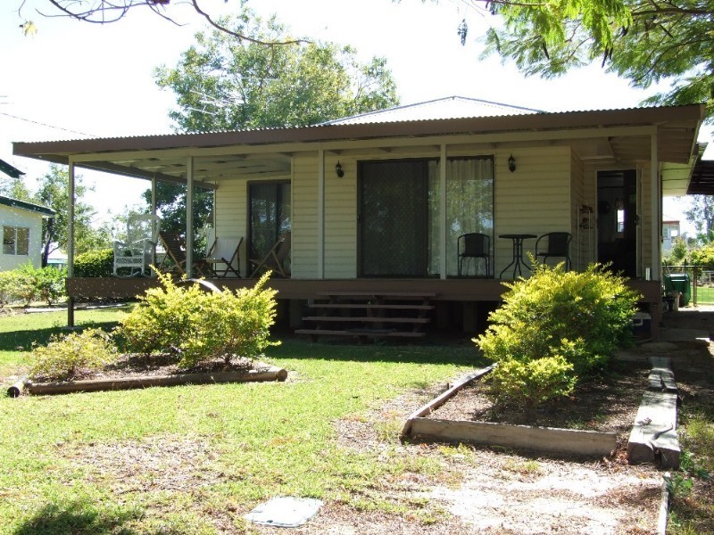 161 Shamrock Street, Blackall QLD 4472