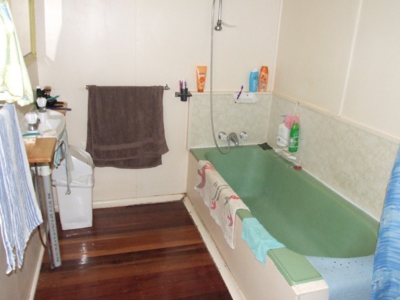 171 Ravensbourne Road, Blackall QLD 4472