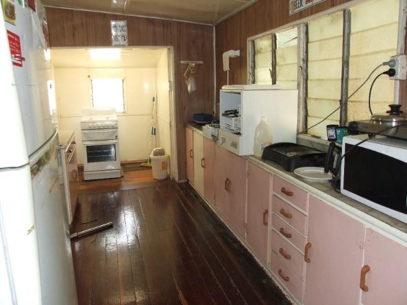 32 May Street, Blackall QLD 4472