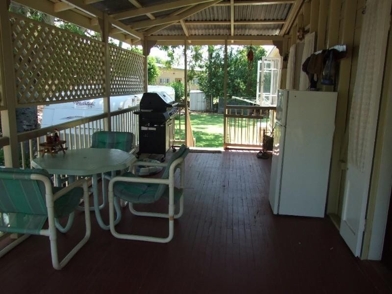 15 Clematis Street, Blackall QLD 4472