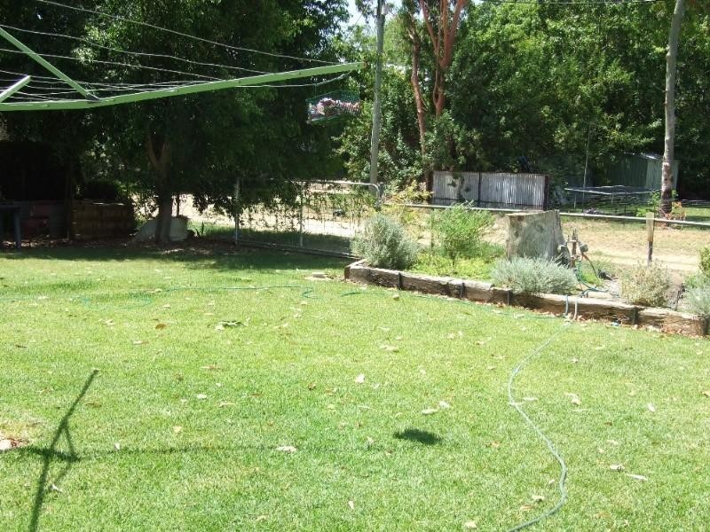 15 Clematis Street, Blackall QLD 4472