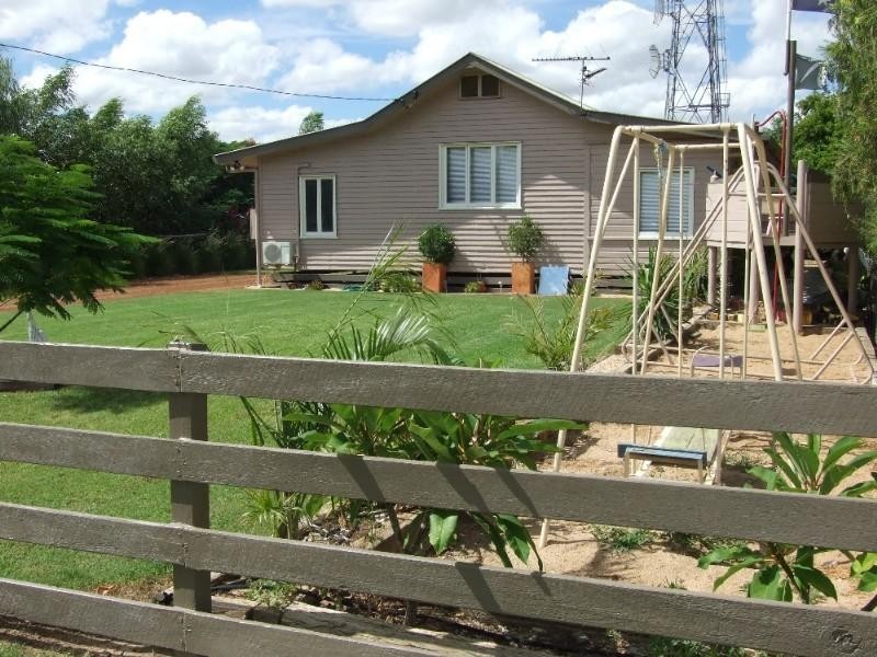 44 Thistle Street, Blackall QLD 4472