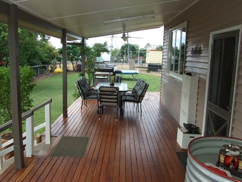 44 Thistle Street, Blackall QLD 4472