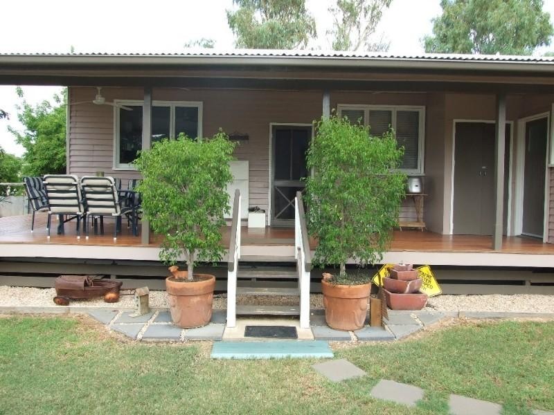 44 Thistle Street, Blackall QLD 4472