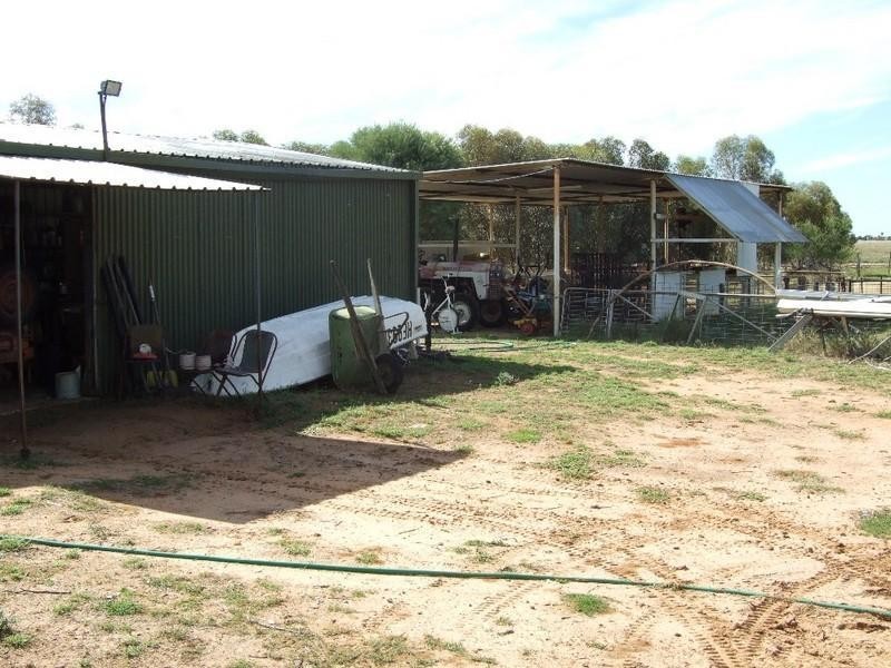 93 Aerodrome Road, Blackall QLD 4472