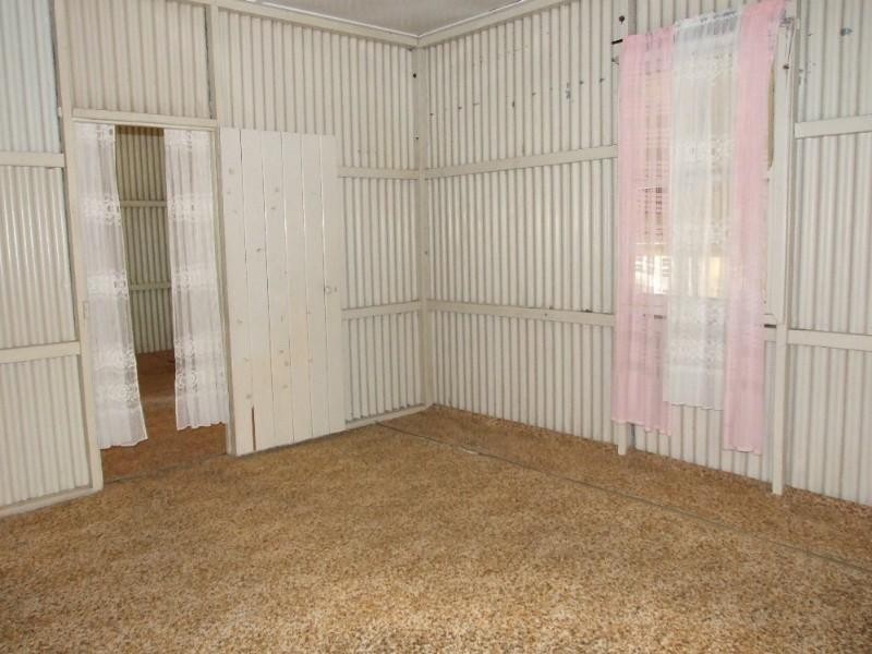 4 Mulga Street, Blackall QLD 4472