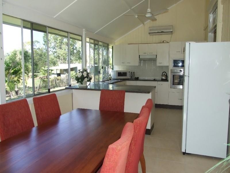 54 Shamrock Street, Blackall QLD 4472