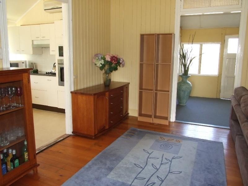 54 Shamrock Street, Blackall QLD 4472