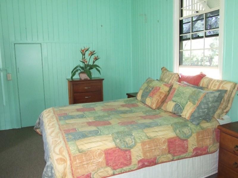 54 Shamrock Street, Blackall QLD 4472