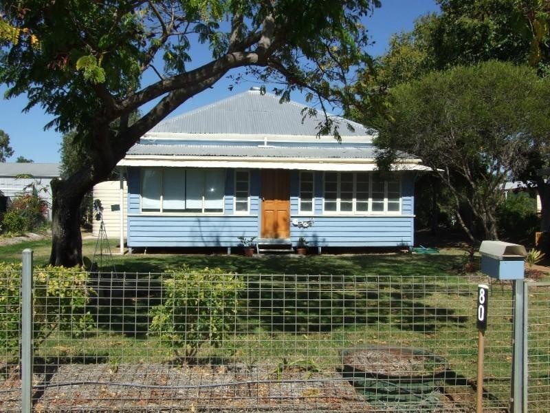 80 Rose Street, Blackall QLD 4472