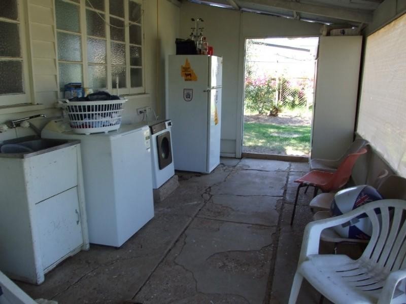 80 Rose Street, Blackall QLD 4472