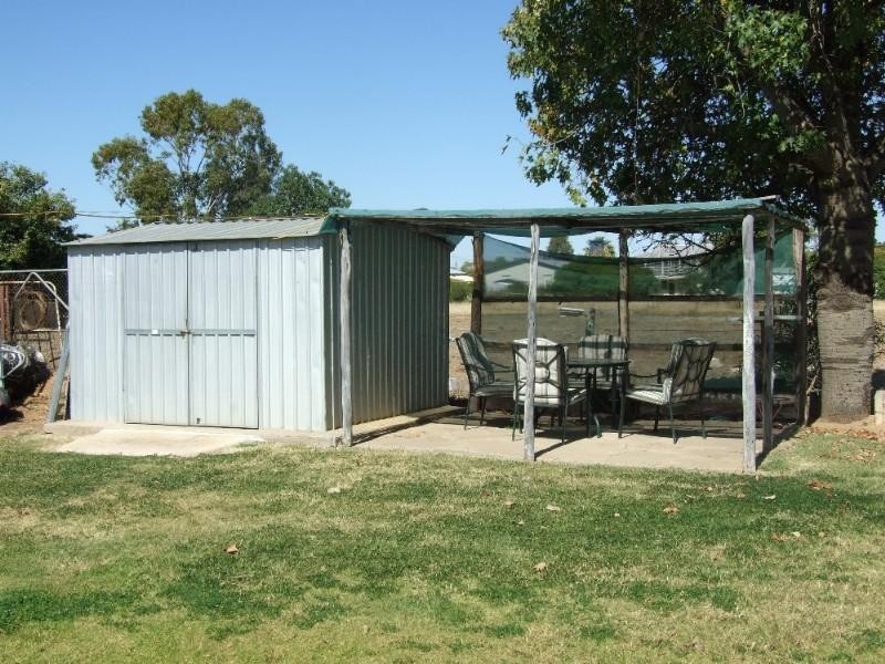 80 Rose Street, Blackall QLD 4472
