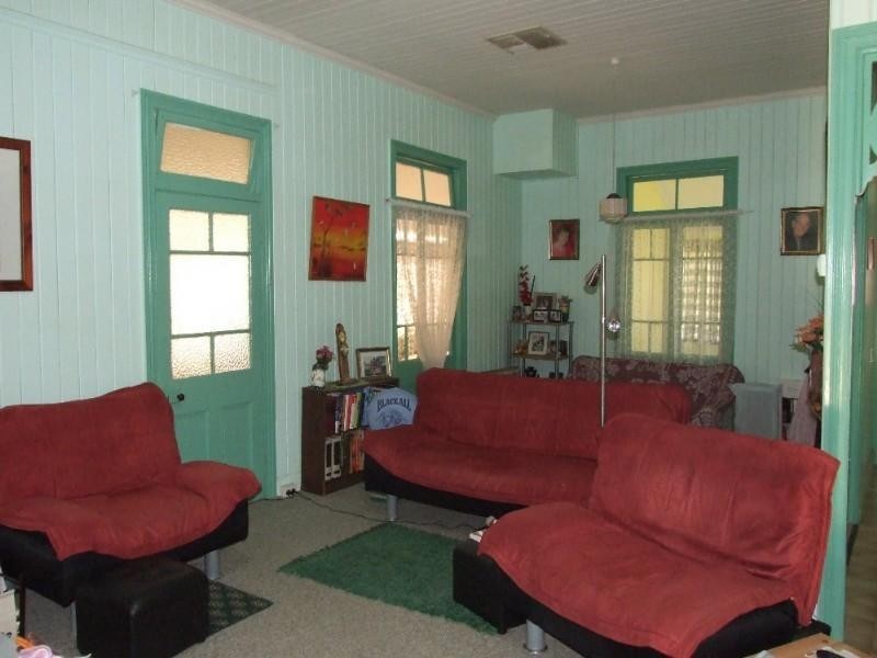 37 Shamrock Street, Blackall QLD 4472