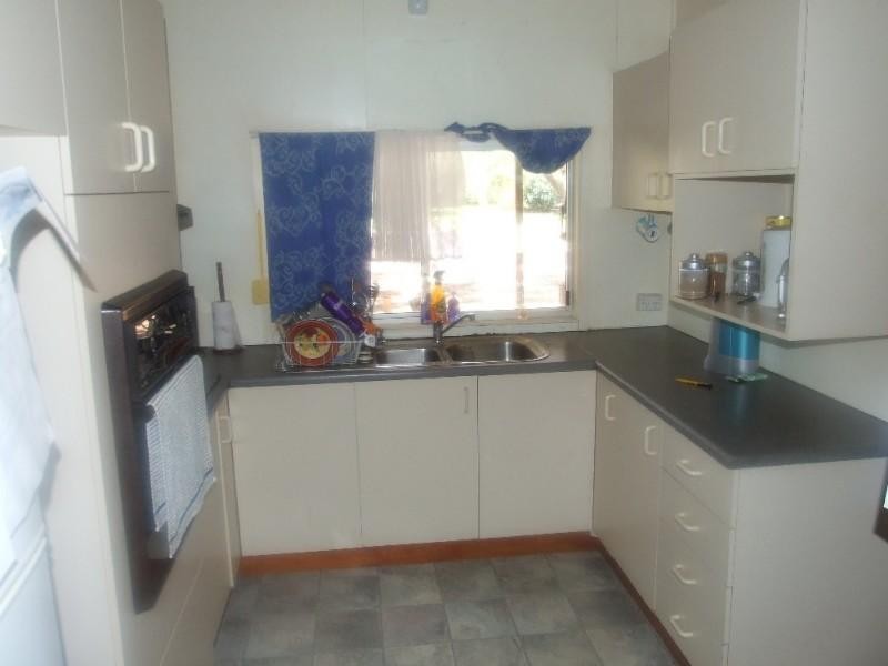 44 Edward Street, Tambo QLD 4478