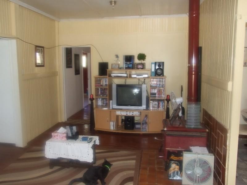 44 Edward Street, Tambo QLD 4478