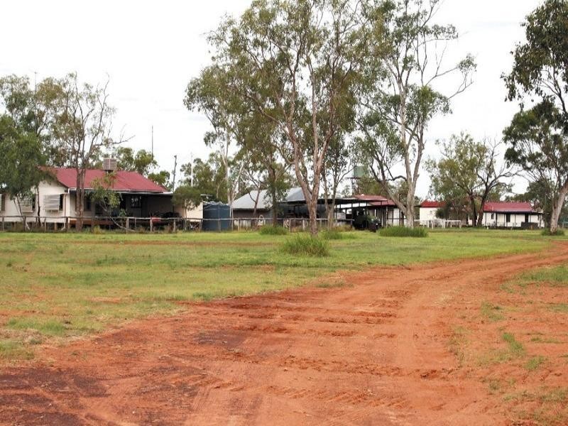 55492 Capricorn Highway, Barcaldine QLD 4725