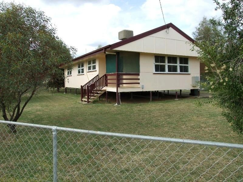 75 Thistle Street, Blackall QLD 4472