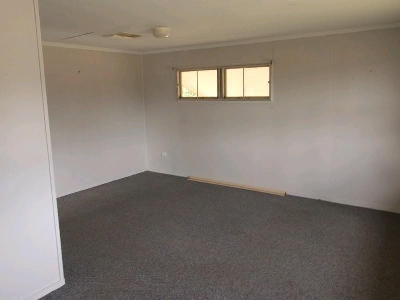 75 Thistle Street, Blackall QLD 4472