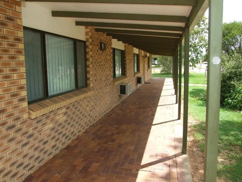 90 Thistle Street, Blackall QLD 4472