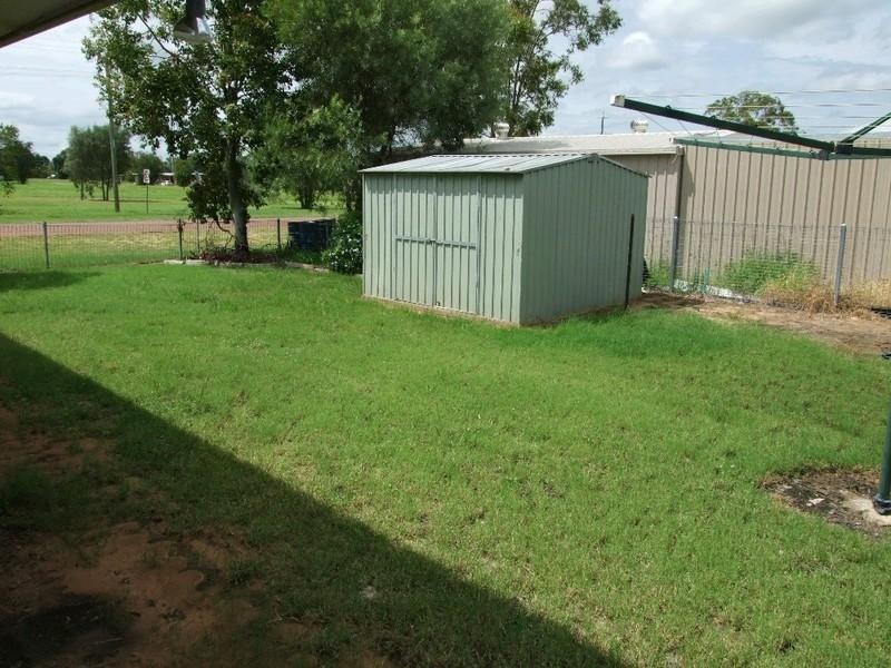 90 Thistle Street, Blackall QLD 4472