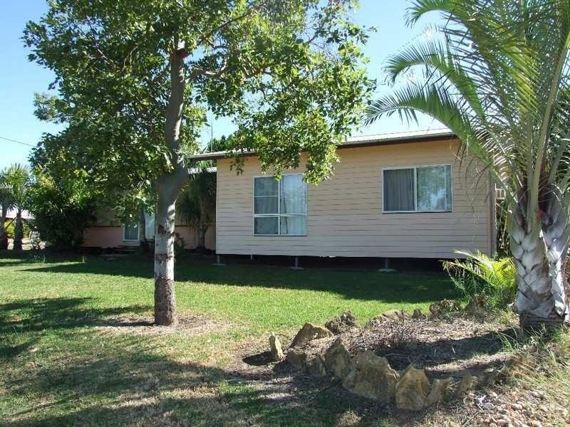 143 Thistle Street, Blackall QLD 4472