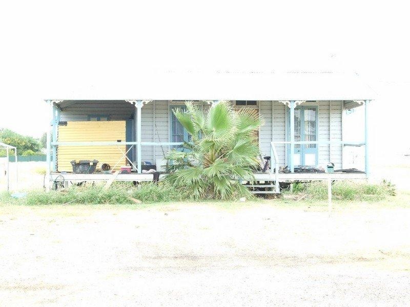 17 Myrtle Street, Blackall QLD 4472