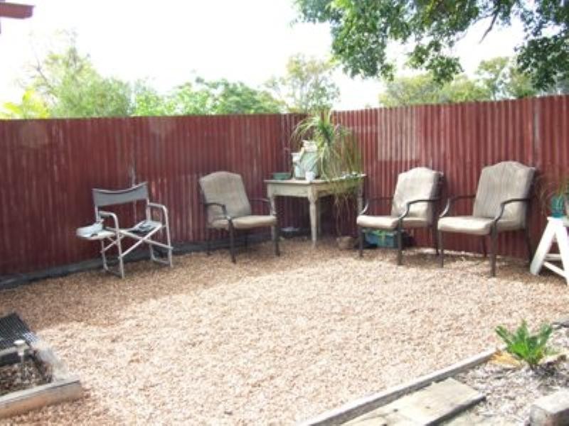 207 Oak Street, Barcaldine QLD 4725