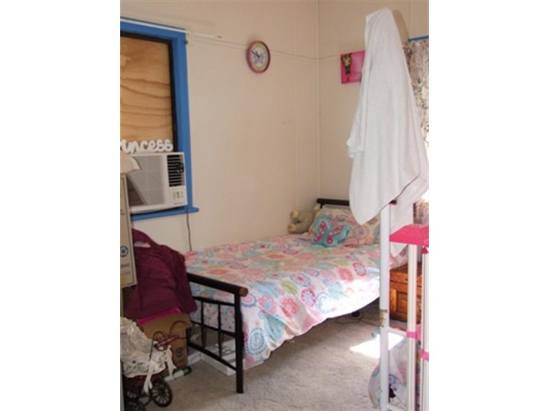 24 Daisy, Blackall QLD 4472
