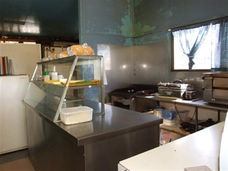 74-76 Shamrock Street, Blackall QLD 4472