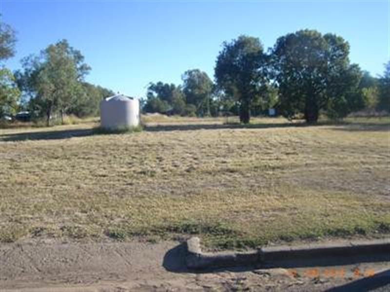 49 Arthur Street, Tambo QLD 4478