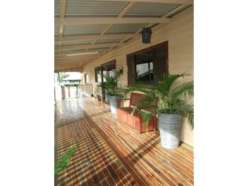 35 Shamrock Street, Blackall QLD 4472