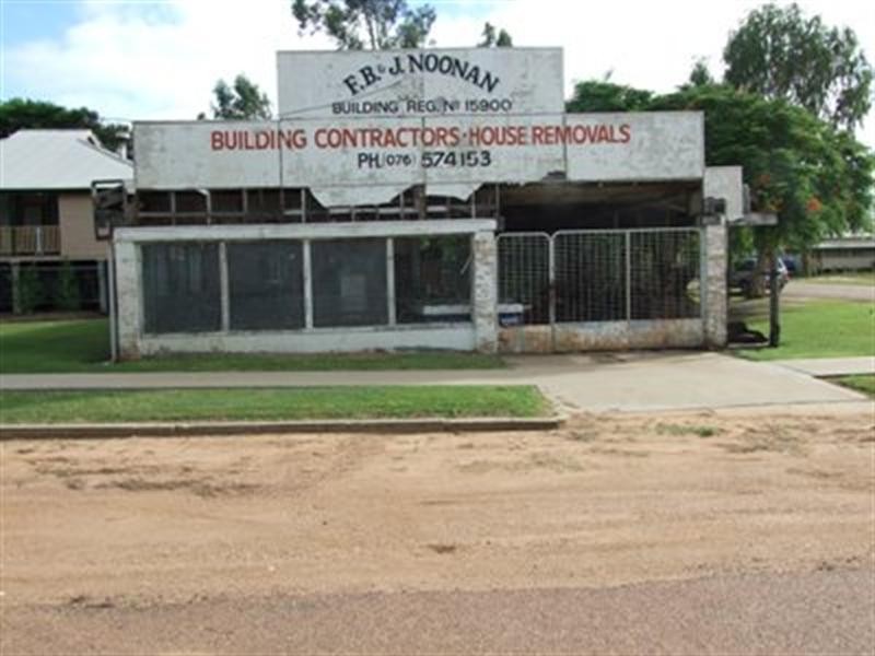 35 Shamrock Street, Blackall QLD 4472