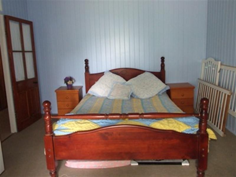 35 Shamrock Street, Blackall QLD 4472