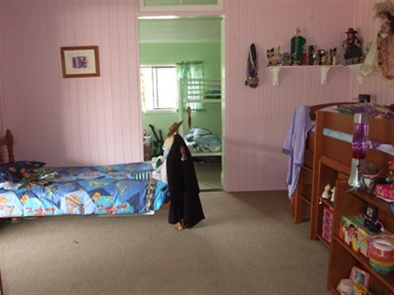 35 Shamrock Street, Blackall QLD 4472