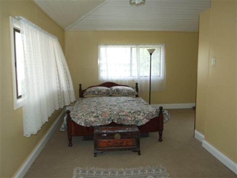 35 Shamrock Street, Blackall QLD 4472