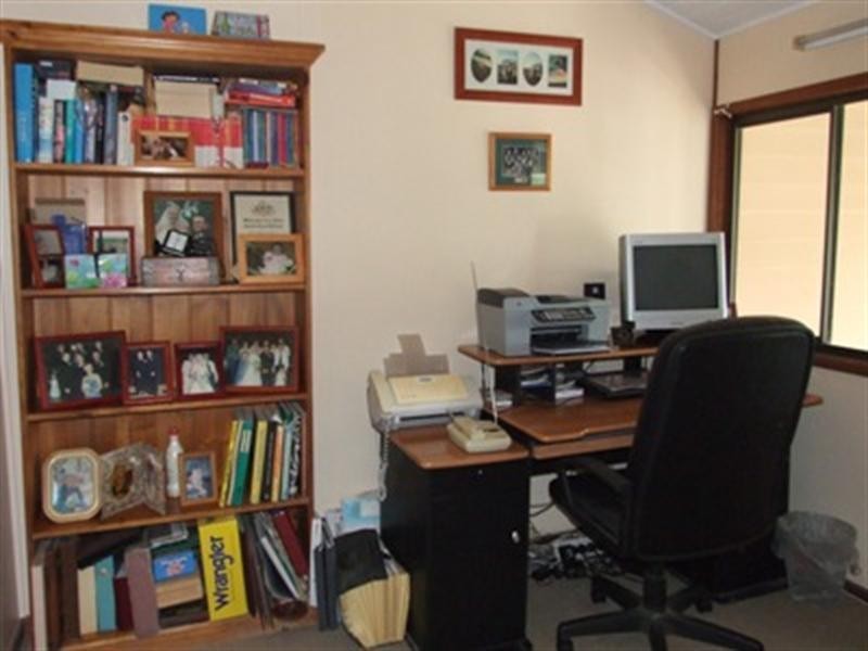 35 Shamrock Street, Blackall QLD 4472