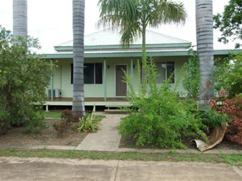 38 FIR Street, Barcaldine QLD 4725