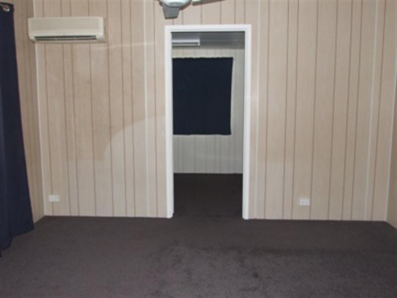 38 FIR Street, Barcaldine QLD 4725