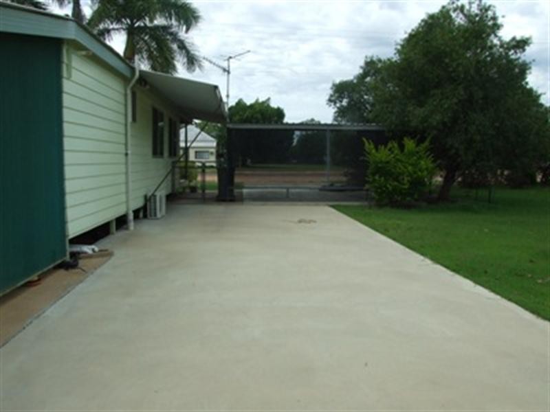 38 FIR Street, Barcaldine QLD 4725