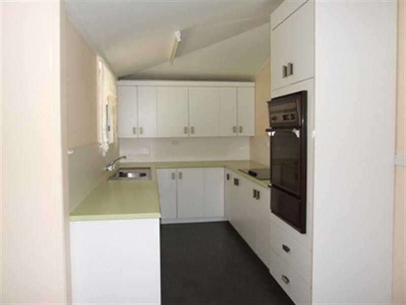 38 FIR Street, Barcaldine QLD 4725