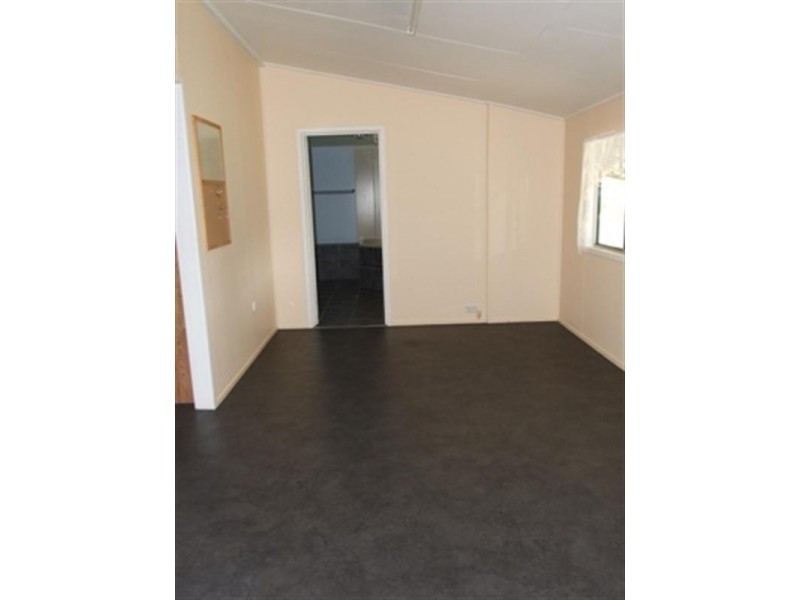 38 FIR Street, Barcaldine QLD 4725