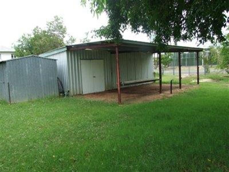 38 FIR Street, Barcaldine QLD 4725