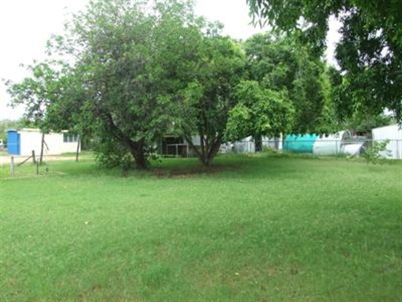 38 FIR Street, Barcaldine QLD 4725