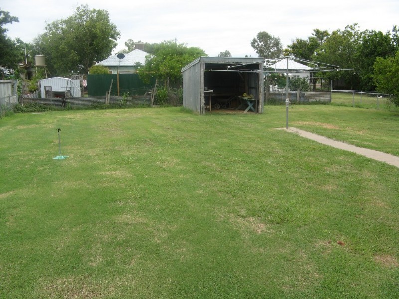 5 Walter Street, Blackall QLD 4472