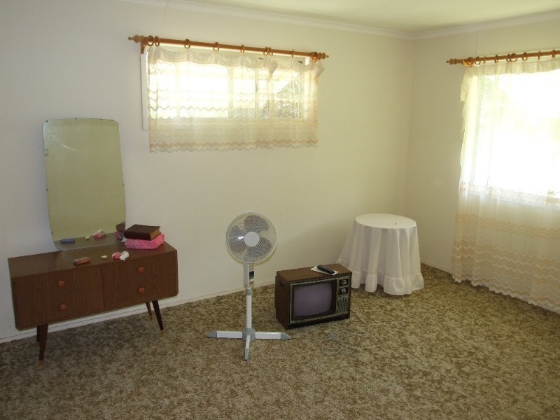 4 Gidyea Street, Blackall QLD 4472