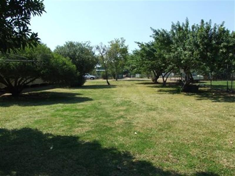 14 Violet, Blackall QLD 4472